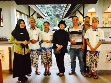 Kunjungan Mantan Cawagub DKI Jakarta Ibu Sylviana Murni ke Desa Senaru